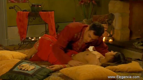 Incredibile coppia Desi che fa l'amore con stile