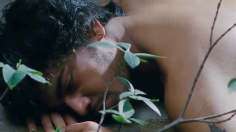 Big natural tits handjob, mère-sexe , embrasser